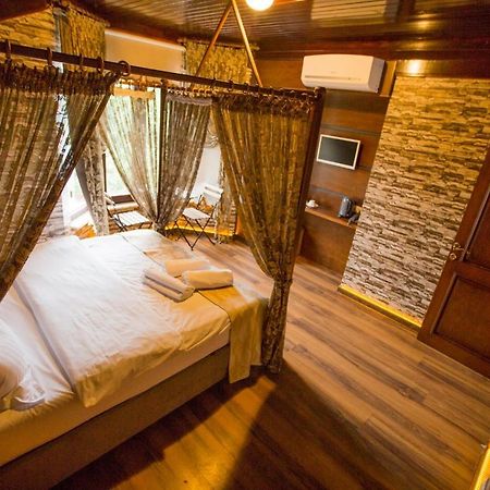 Mavisu Deluxe Butik Otel トラブゾン エクステリア 写真